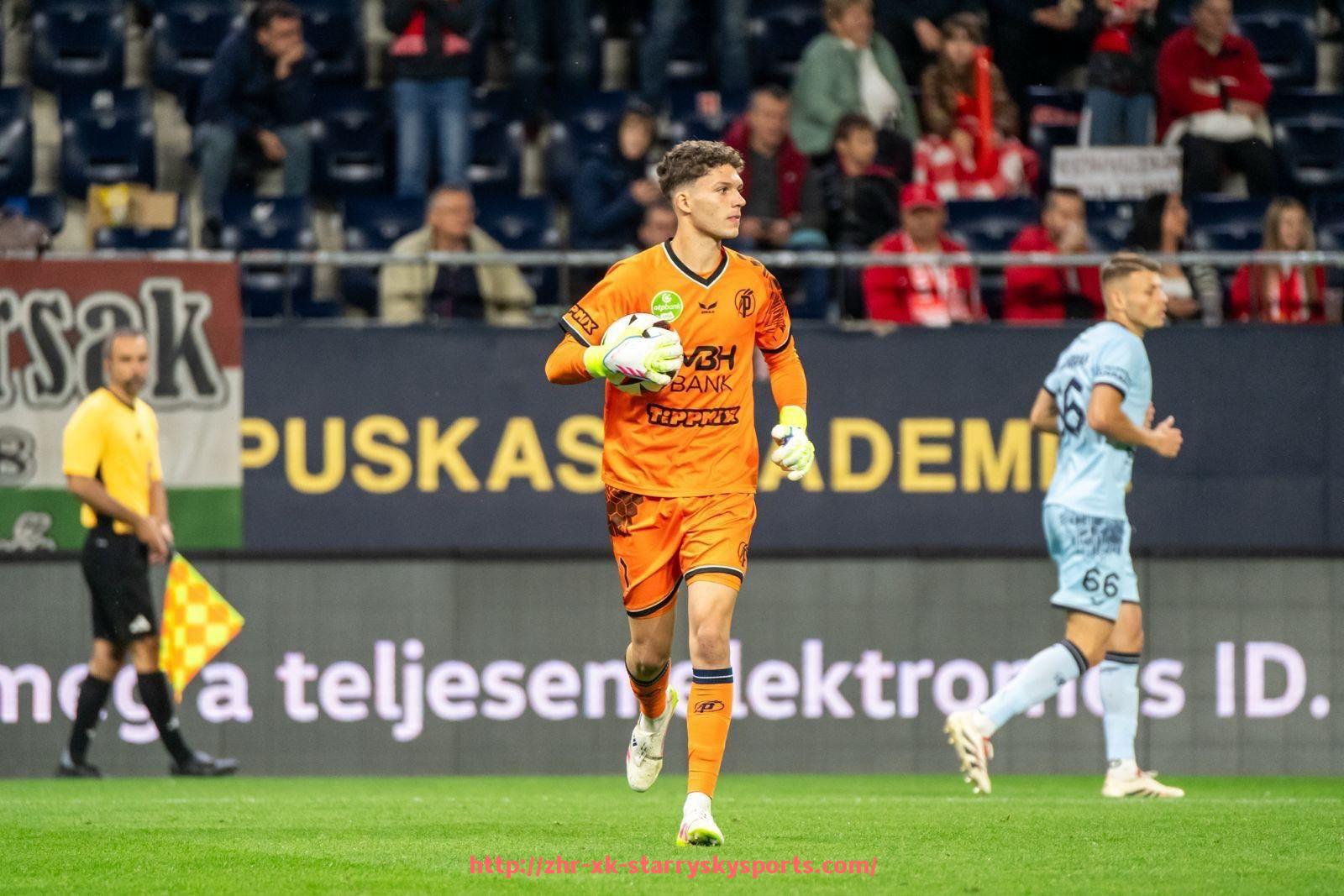 星空体育-CBA是否有足球鞋？：篮球与足球配件的跨界应用